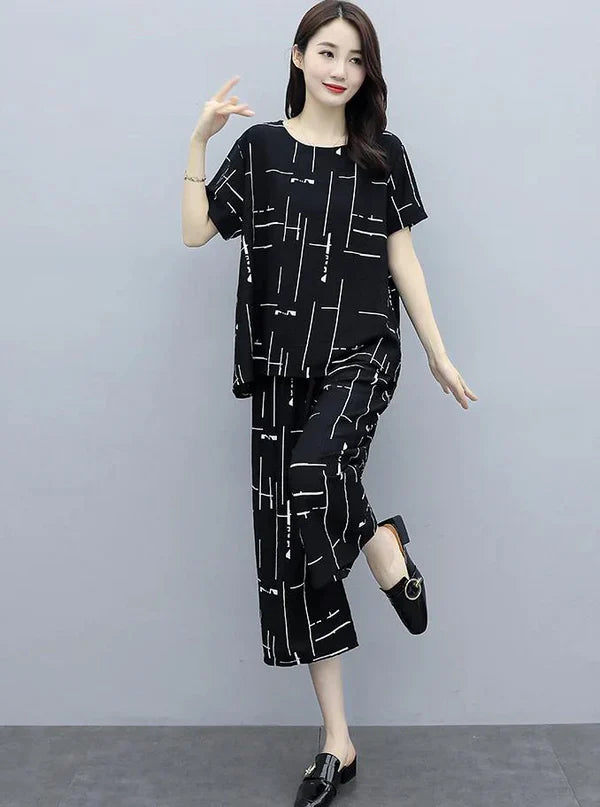 Hn-Black Capri Printed Night Suit